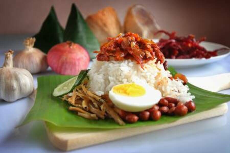 100121371-nasi-lemak-is-a-malay-fragrant-rice-dish-cooked 